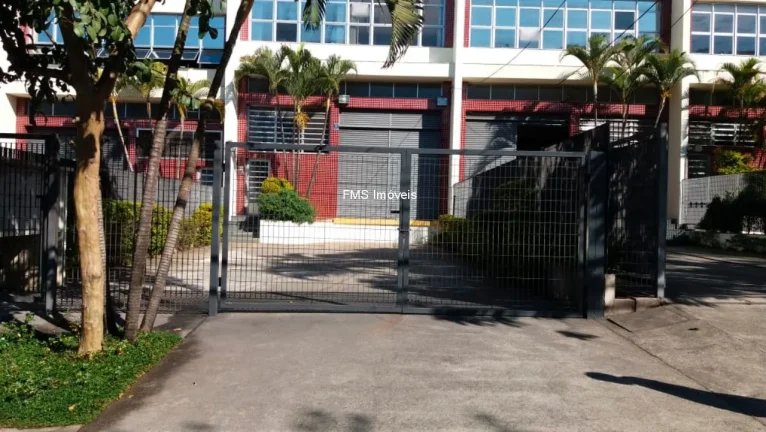 Imagem Galpão com 950m2 em Alphaville Industrial - Barueri
