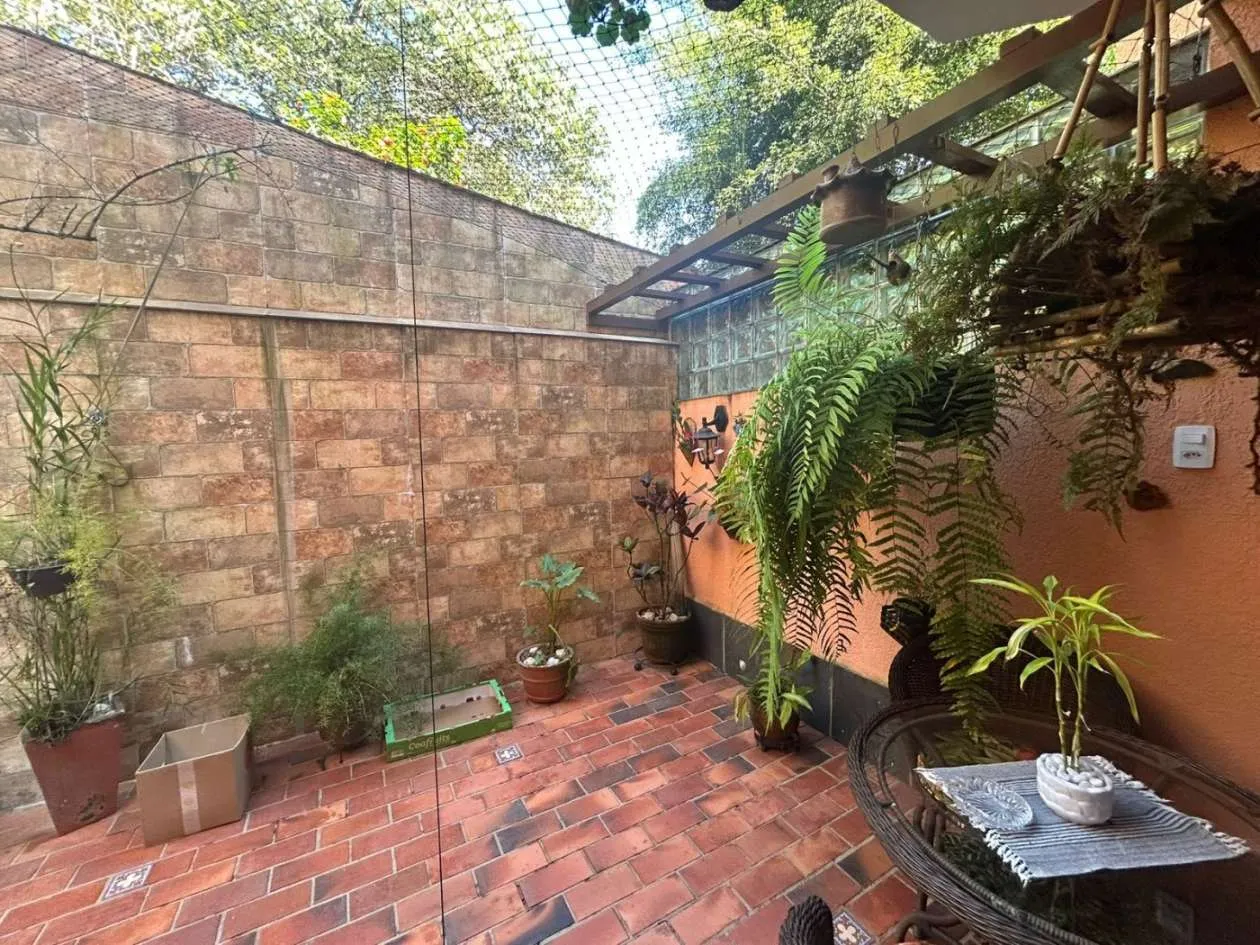 Imagem Casa em Condomínio para Venda em Teresópolis / RJ no bairro Carlos Guinle