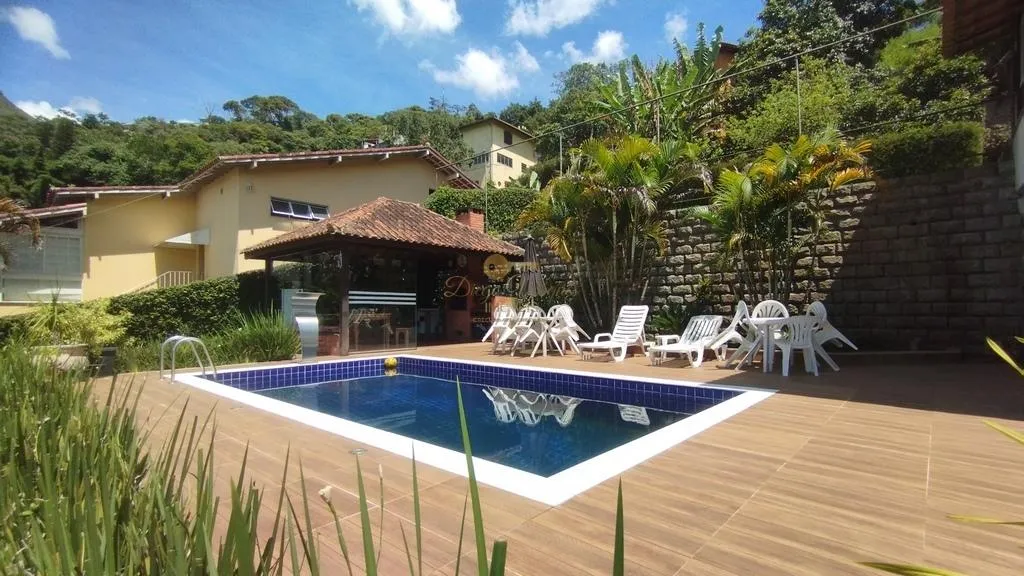Imagem Casa para Venda em Teresópolis / RJ no bairro Agriões