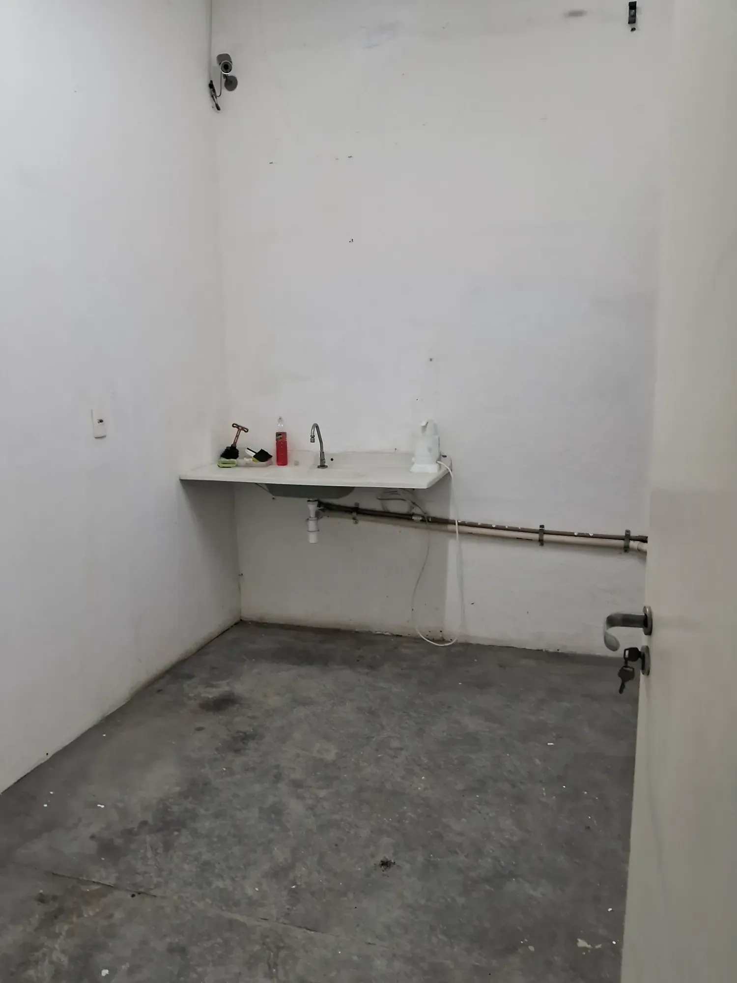 Imagem Galpão para Alugar, 242 m² em Vila Anastácio - São Paulo