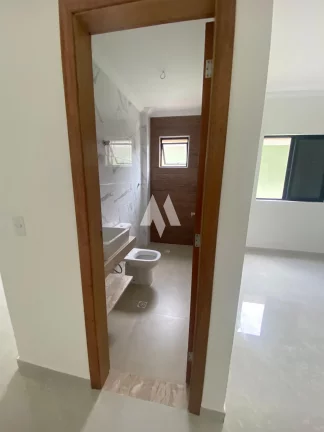 Imagem Casa Sobreposta com 3 quartos sendo 3 suítes ,2 vagas - Embaré / Santos