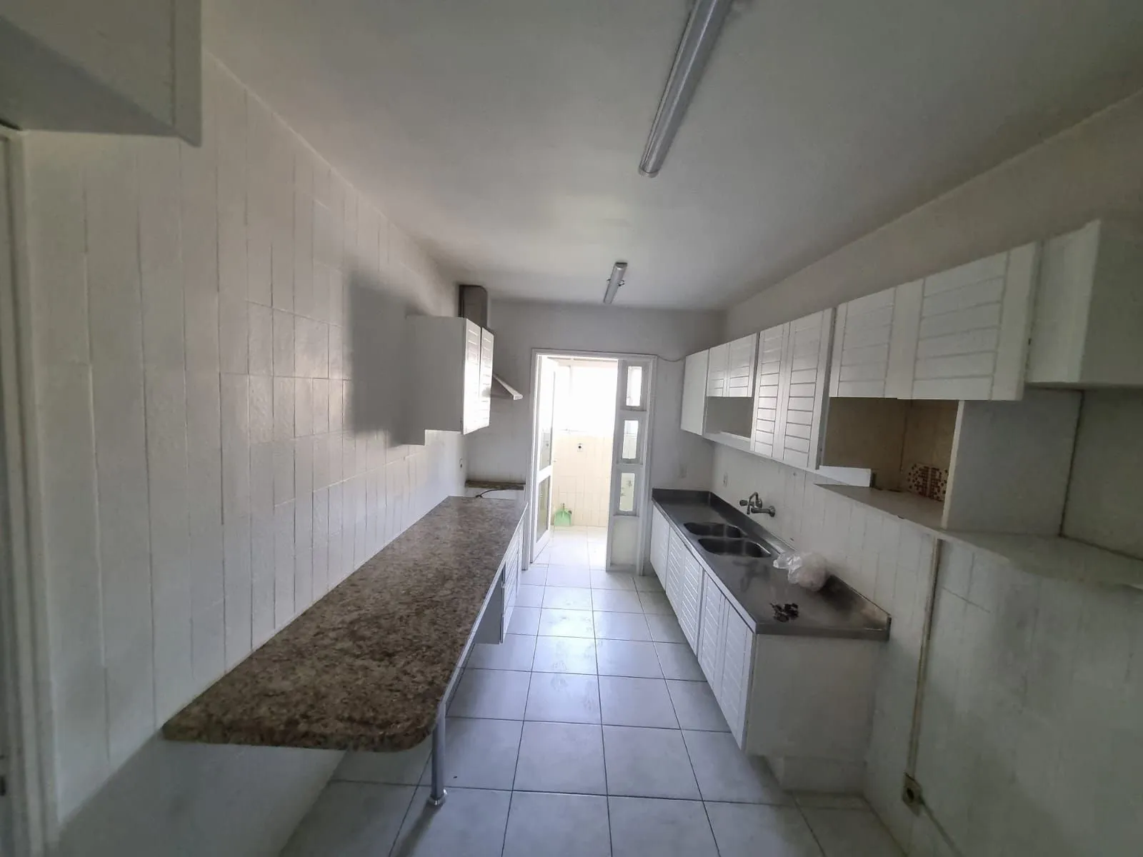 Imagem Apto de 3 dormitórios no Mont Serrat com linda vista da cidade e 1 vaga de garagem