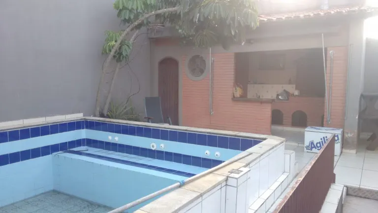 Imagem Casa com 6 Quartos à Venda, 400 m² em Cidade Vargas - São Paulo