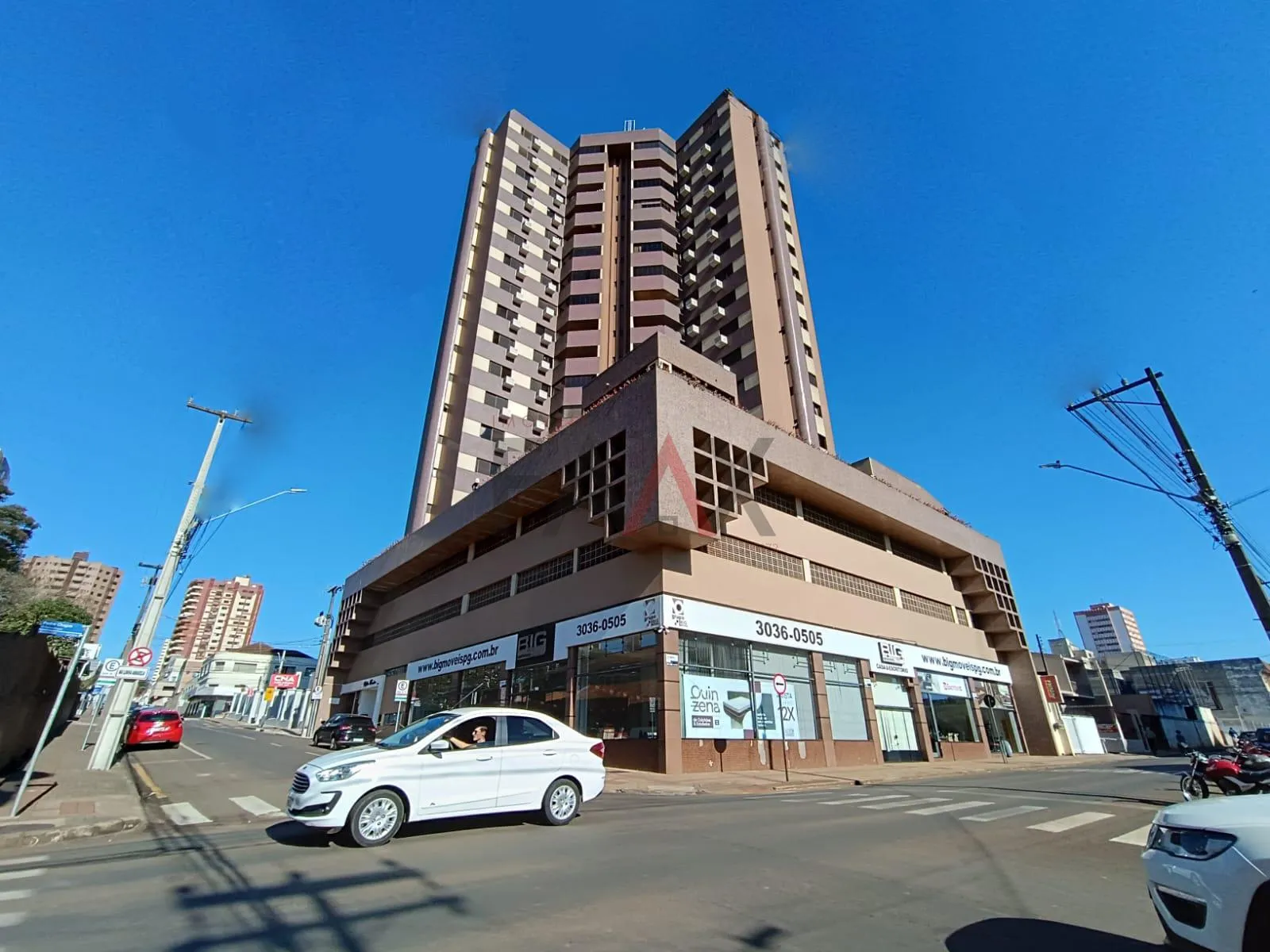 Foto do imóvel Apartamento à venda no Edifício Bourbon em frente ao Teatro Municipal no centro
