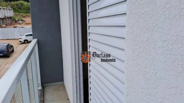 Imagem Sobrado à venda, 2 dormitórios, 65 m², em condomínio, por R$ 368.000 - Pinheirinho - Jarinu/SP