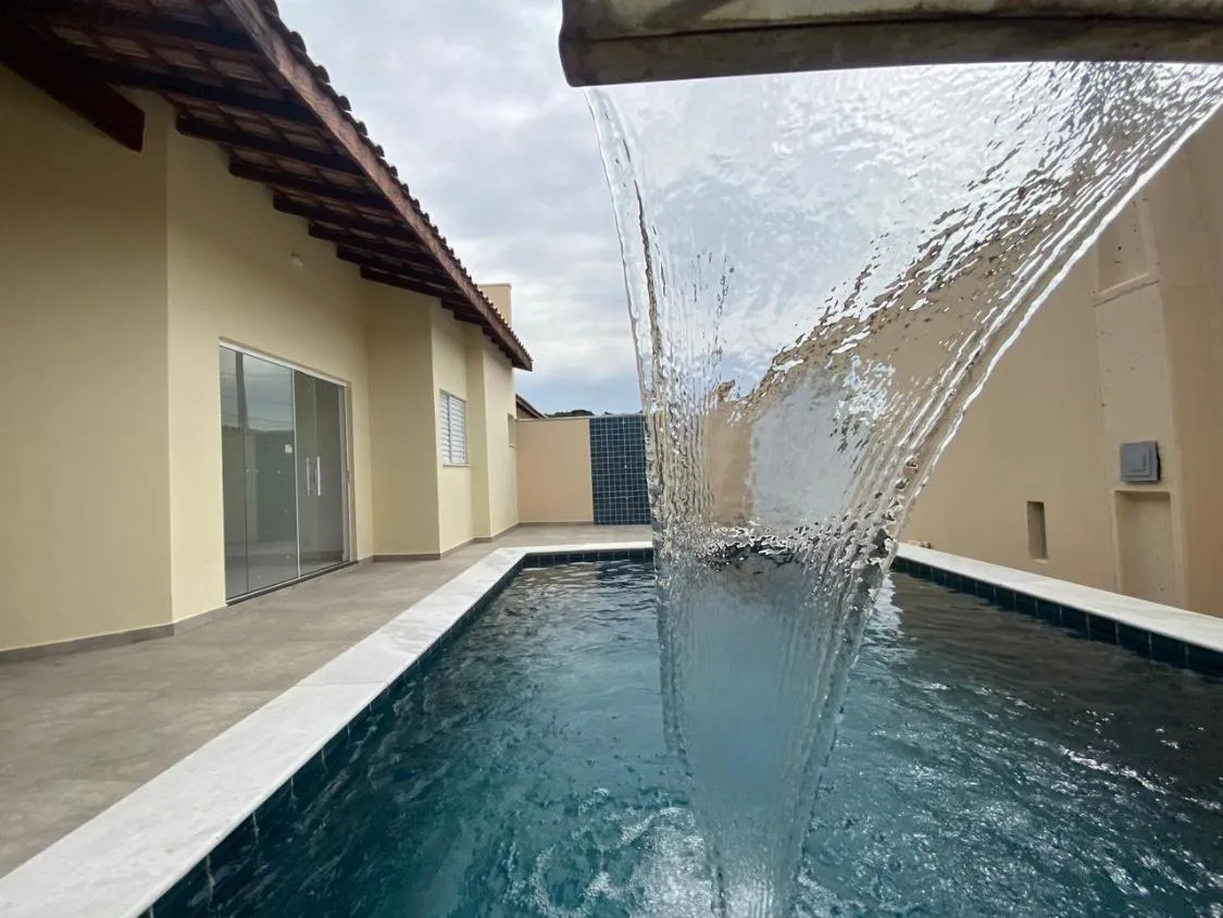 Imagem LINDA CASA NOVA COM PISCINA A 700 METROS DO MAR NO CIBRATEL II