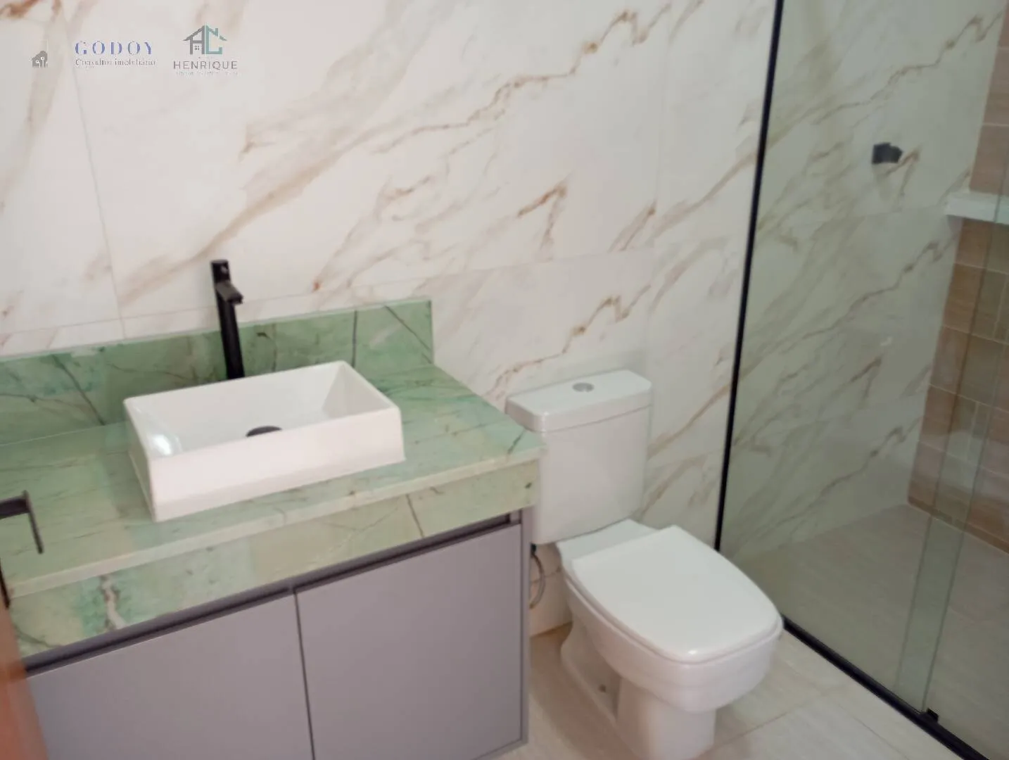 Imagem "Oportunidade em condomínio fechado - conforto e segurança!"