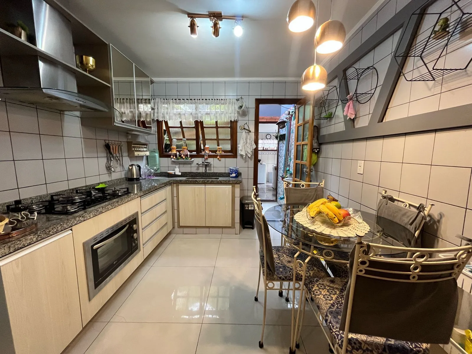 Imagem Casa com piscina a venda em Ipanema