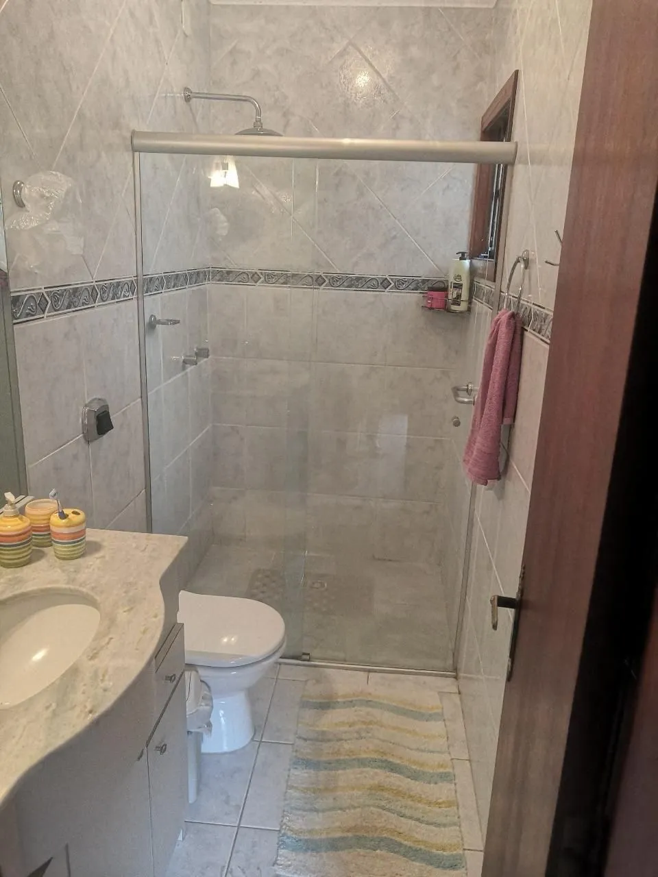 Imagem Casa de Condomínio com 3 dormitórios e 2 vagas em Ipanema