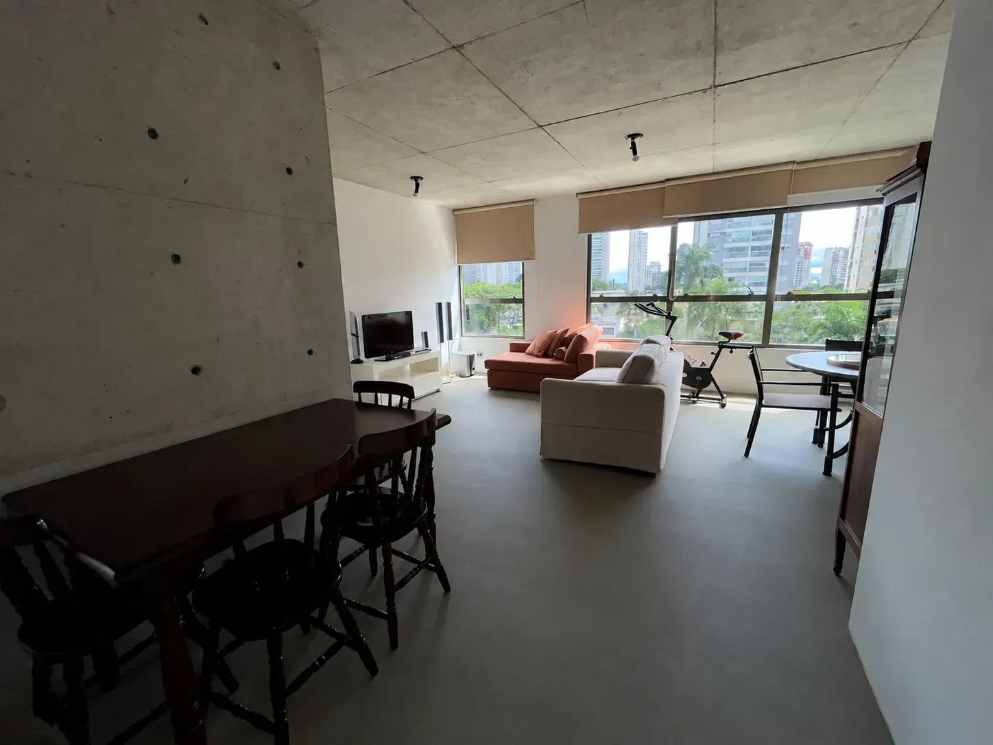 Imagem Apartamento com 1 Quarto à Venda ou Locação, 75 m² em Campo Belo - São Paulo