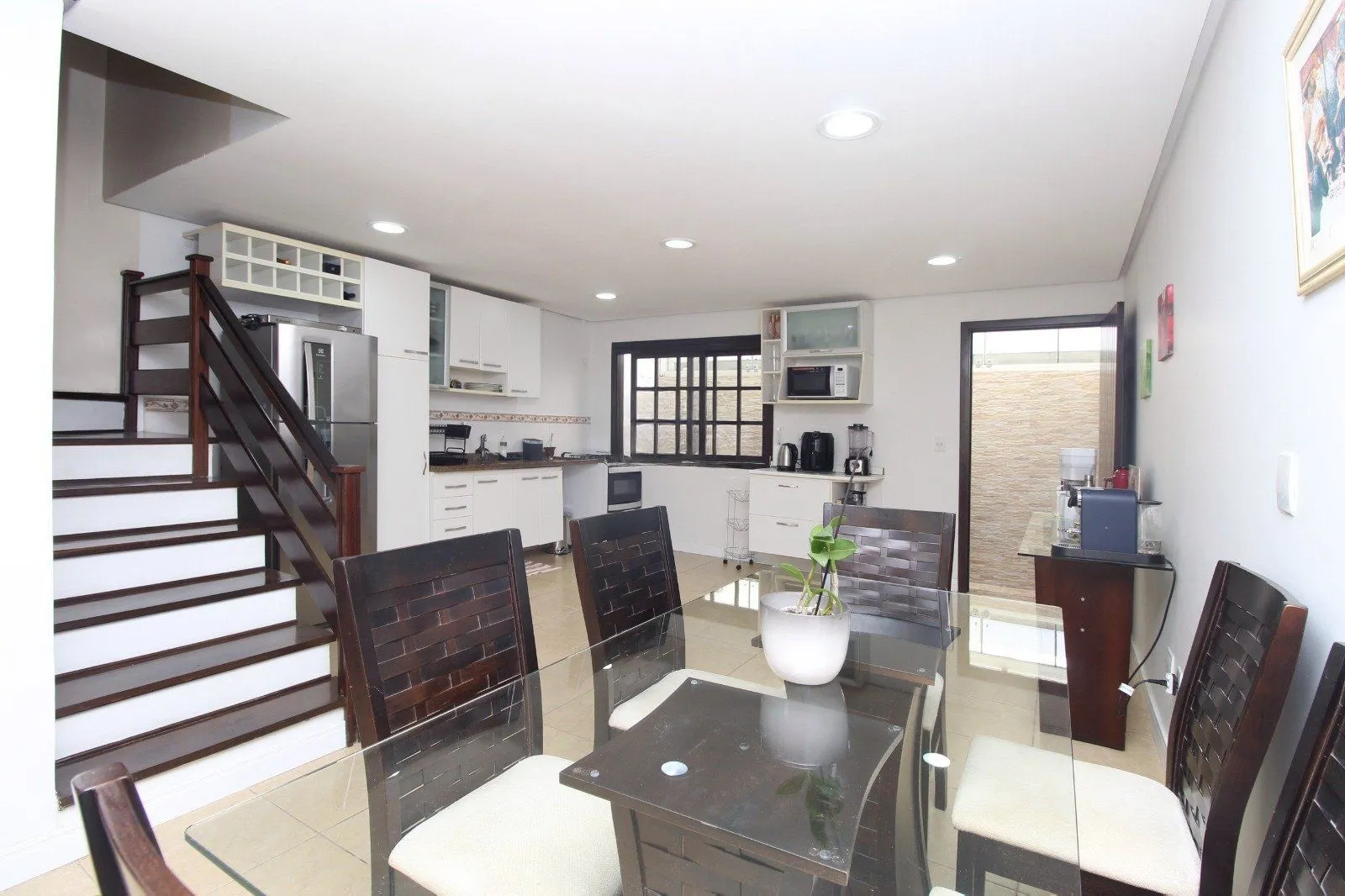 Imagem Casa de 180m² com 3 dormitórios no bairro Ecoville, Porto Alegre