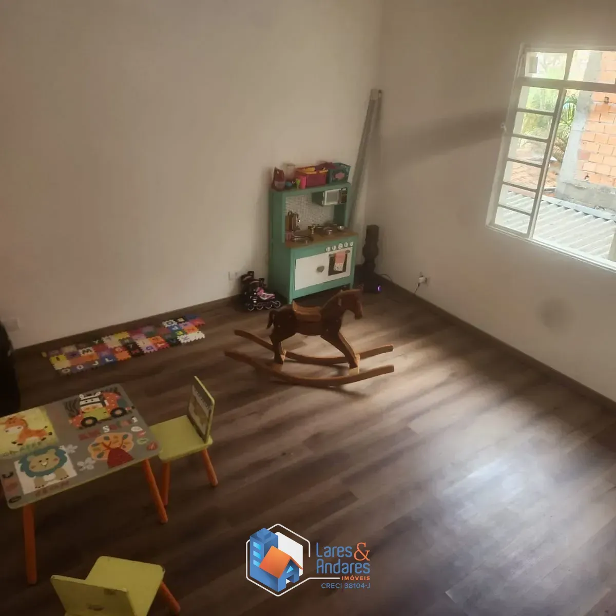 Imagem Casa para venda em Tremembé com 4 quartos, sendo 1 suíte, 180m²