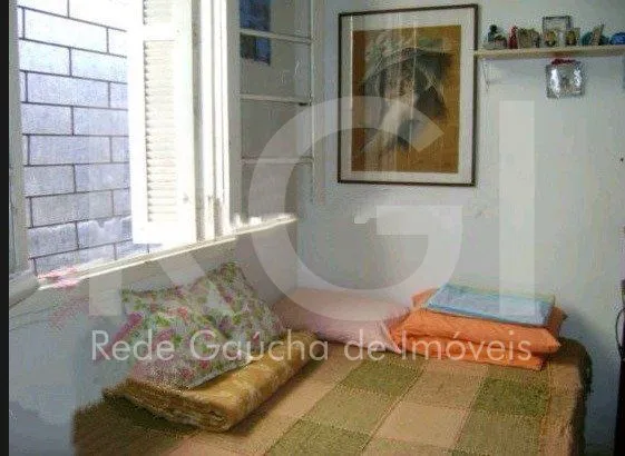 Imagem Casa para Venda - 188m², 4 dormitórios, 4 vagas - Menino Deus