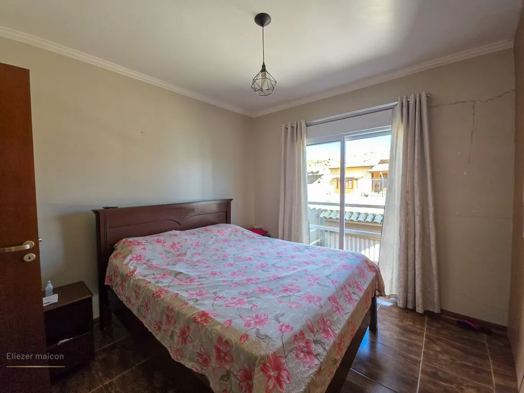 Imagem Casa a Venda com 3 quartos no Bairro Vilage são Luis em Poços de Caldas