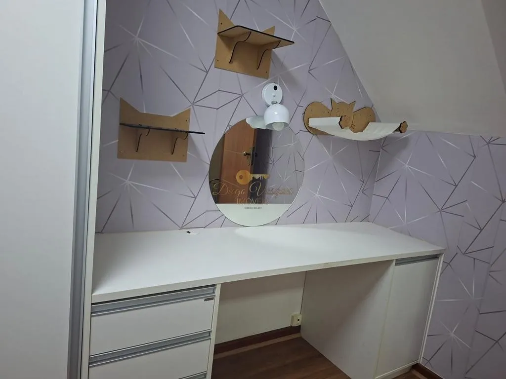 Imagem Casa em Condomínio para Venda em Teresópolis / RJ no bairro Cascata dos Amores