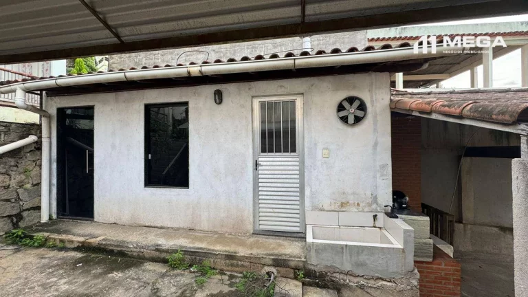 Imagem Casa com 3 dormitórios à venda, 118 m² por R$ 700.000,00 - Campo Grande - Cariacica/ES