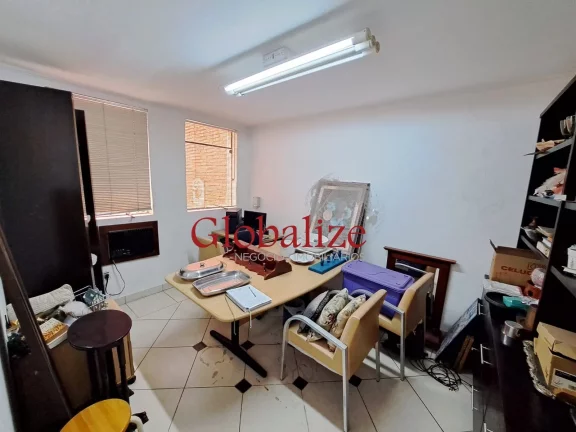 Imagem Casa para locação comercial com várias salas, recepção, cozinha e edicula por R$6.900,00 o pacote no centro de Santos