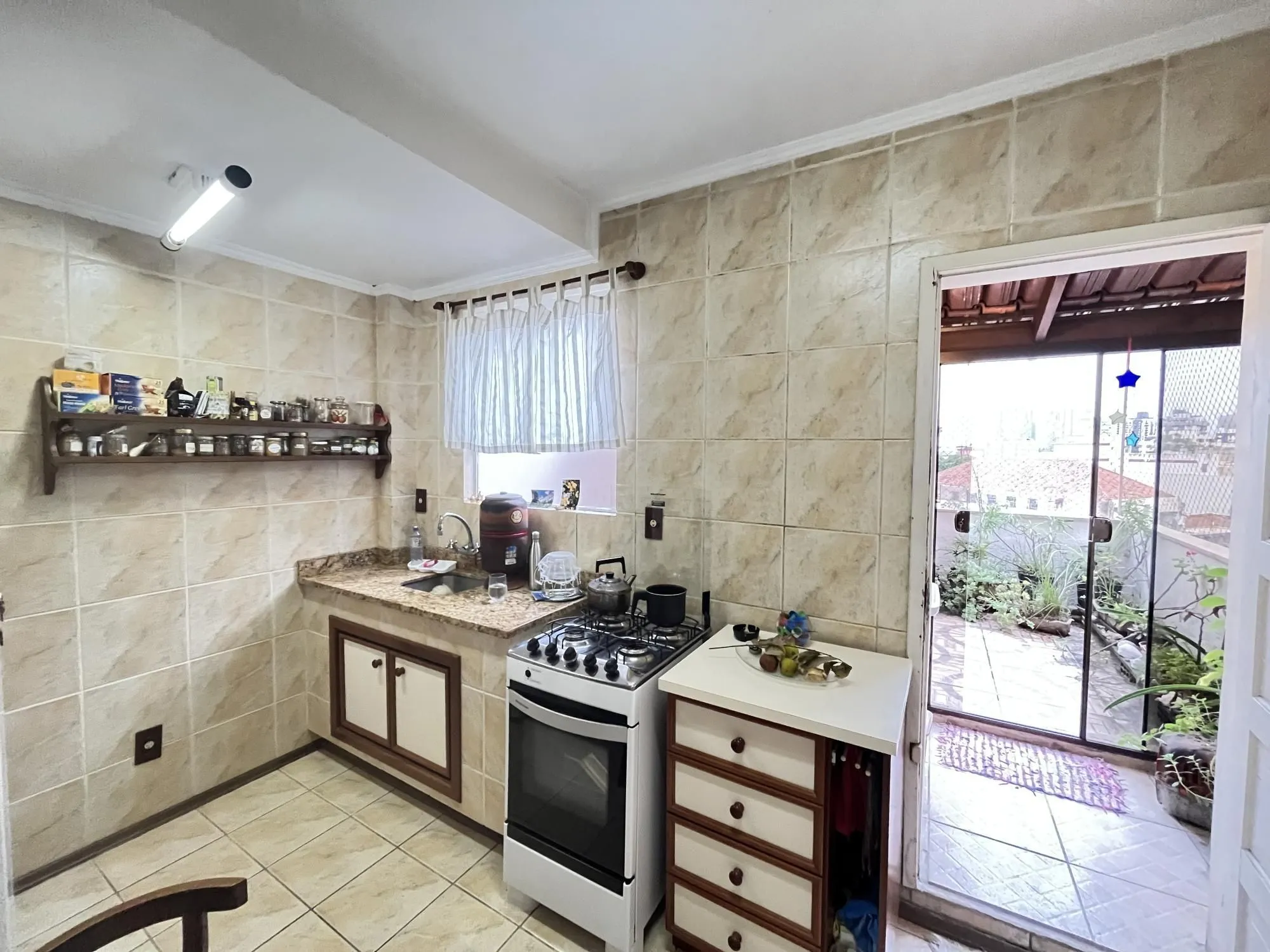 Imagem Apartamento garden de 1 dormitório transformado 2 quartos no bairro Cidade Baixa