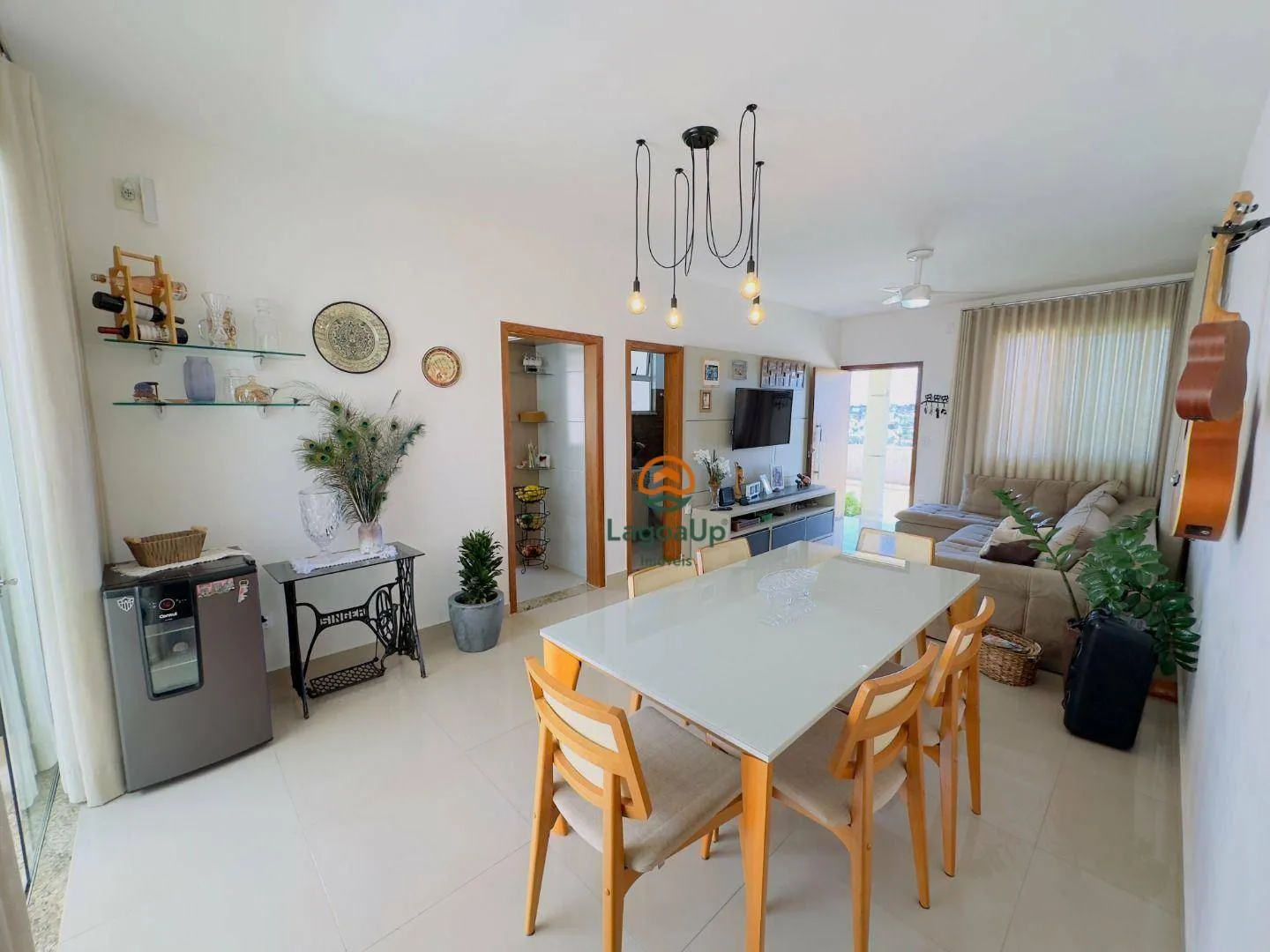 Imagem Casa com 3 dormitórios à venda, 155 m² por R$ 950.000,00 - Condomínio Quintas do Altíssimo - Lagoa Santa/MG