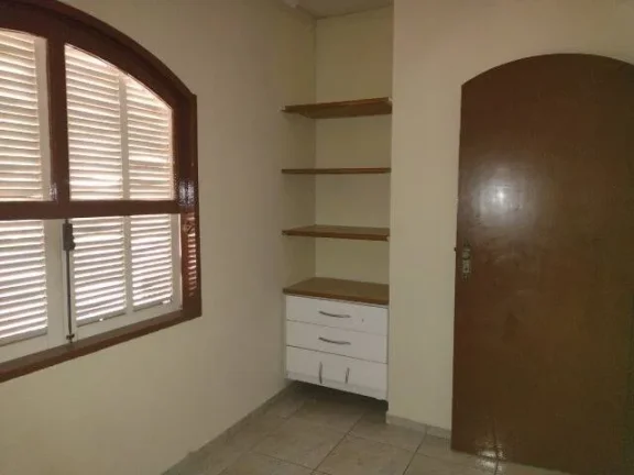 Imagem Sobrado Maravilhosos com 179 m² 3 Dormitorios 2 Vagas Garagens