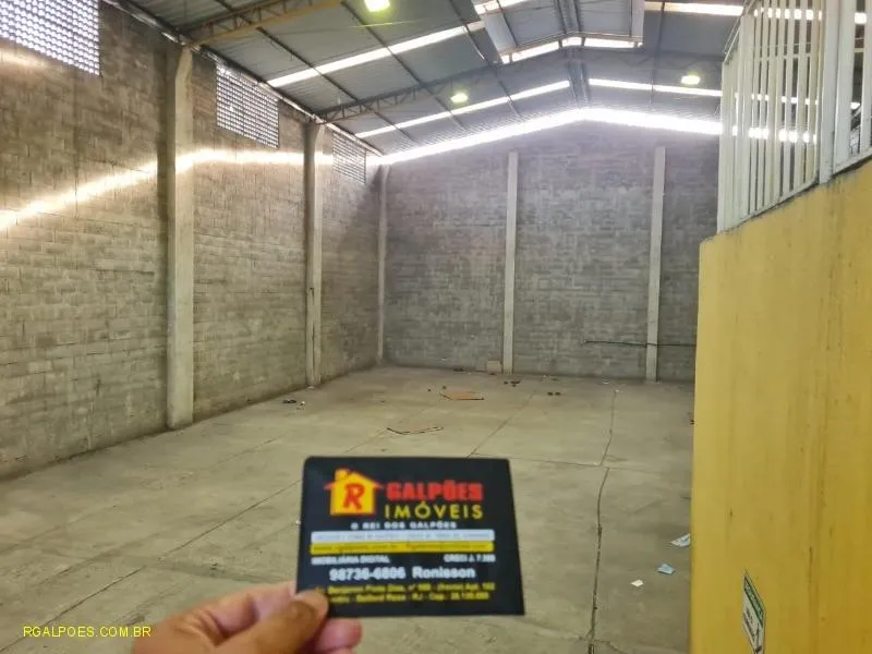 Imagem Galpão para Locação em DUQUE DE CAXIAS, Santa Cruz Da Serra, 2 banheiros