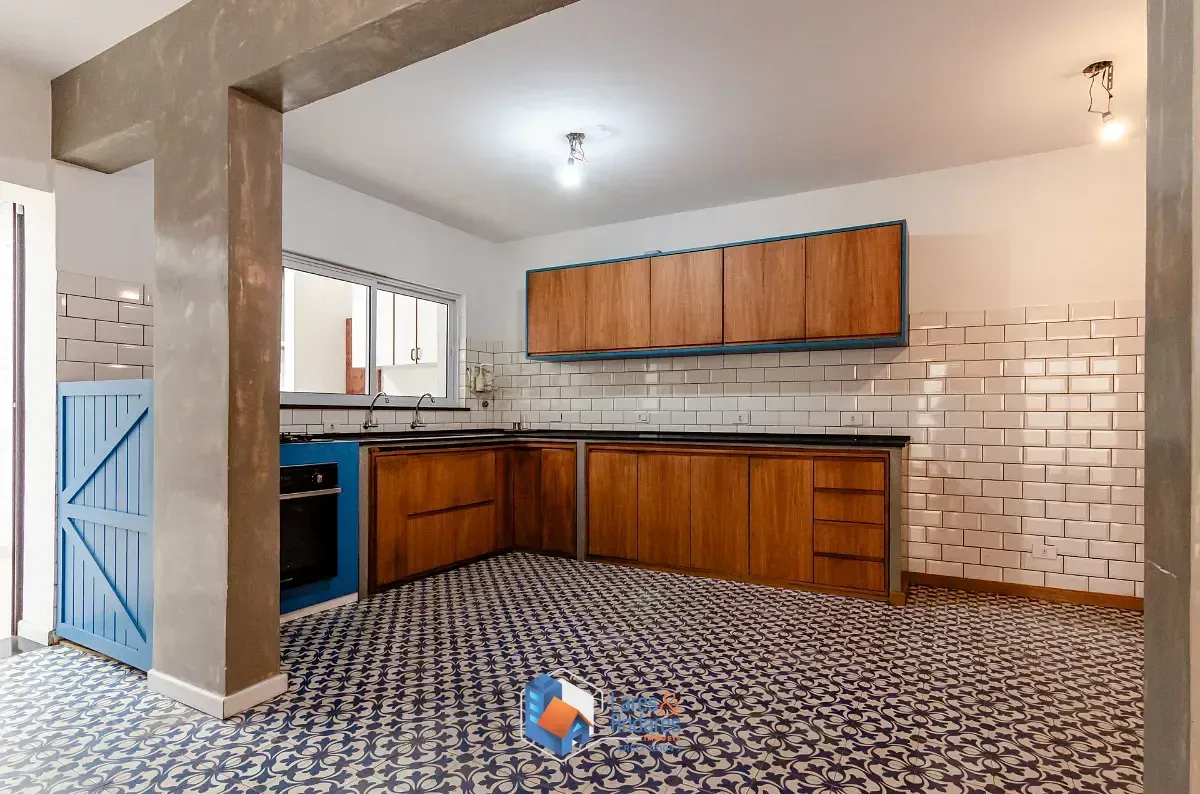 Imagem Sobrado para venda em Jardim Vila Mariana com 4 quartos, sendo 1 suíte, 214m²