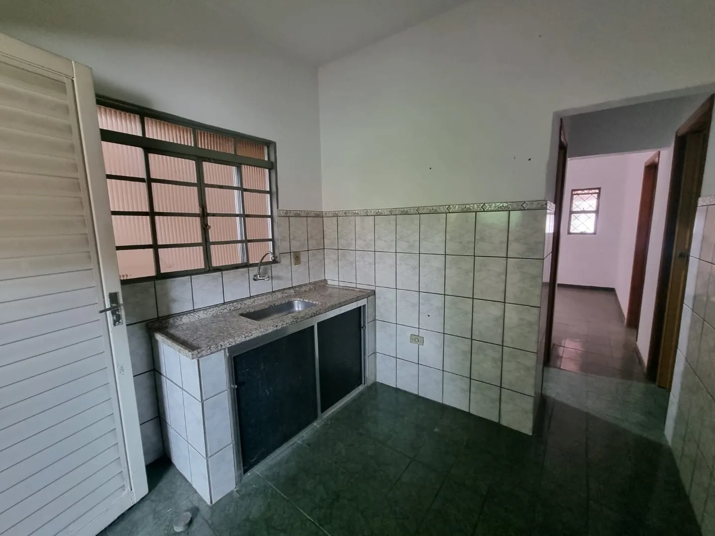 Imagem Casa à venda 2 Quartos, 2 Vagas, 140M², Marieta Azeredo, Pindamonhangaba - SP