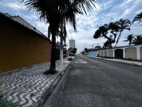 Imagem CASA COM 200 m² - BALNEARIO FLORIDA - PRAIA GRANDE SP