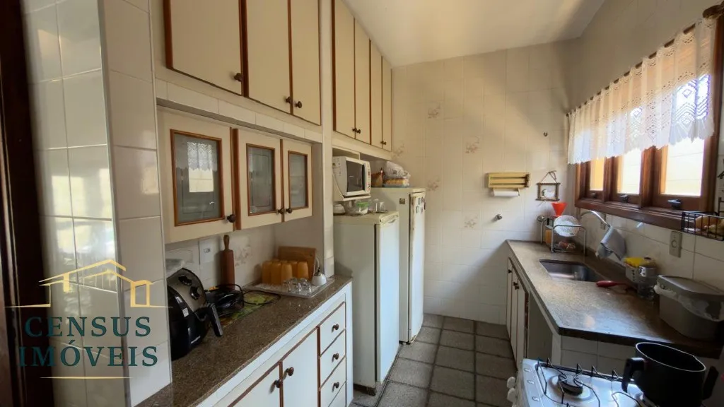 Imagem Casa para venda ou locação, com edícula, no Clube de Campos Valinhos em Valinhos - São Paulo.
