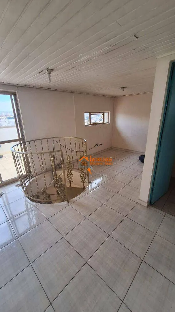 Imagem Apartamento Duplex com 2 dormitórios à venda, 60 m² por R$ 262.000,00 - Cocaia - Guarulhos/SP