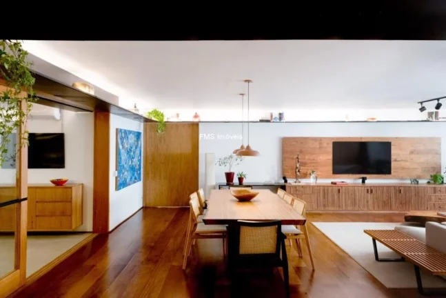 Imagem Apartamento para locação no Itaim Bibi, com 4 quartos sendo 2 suítes, 4 banheiros, 2 vagas.