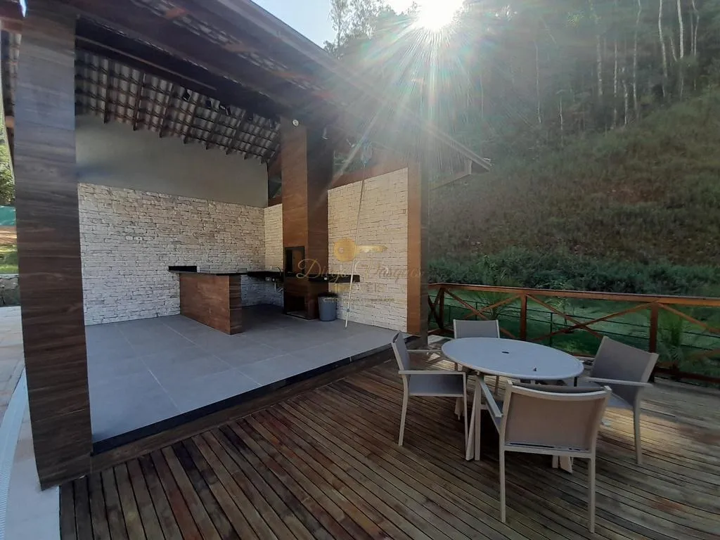 Imagem Terreno em Condomínio para Venda em Teresópolis / RJ no bairro Prata