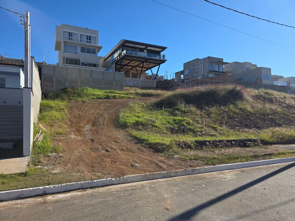 Imagem Terreno a venda em condominio fechado bairro Centre Ville em Poços de Caldas MG
