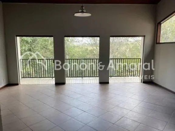 Imagem Linda casa sobrado à venda com 
3 quartos 
4 banheiros
1 suíte Master
Amplo living com 3 ambientes...