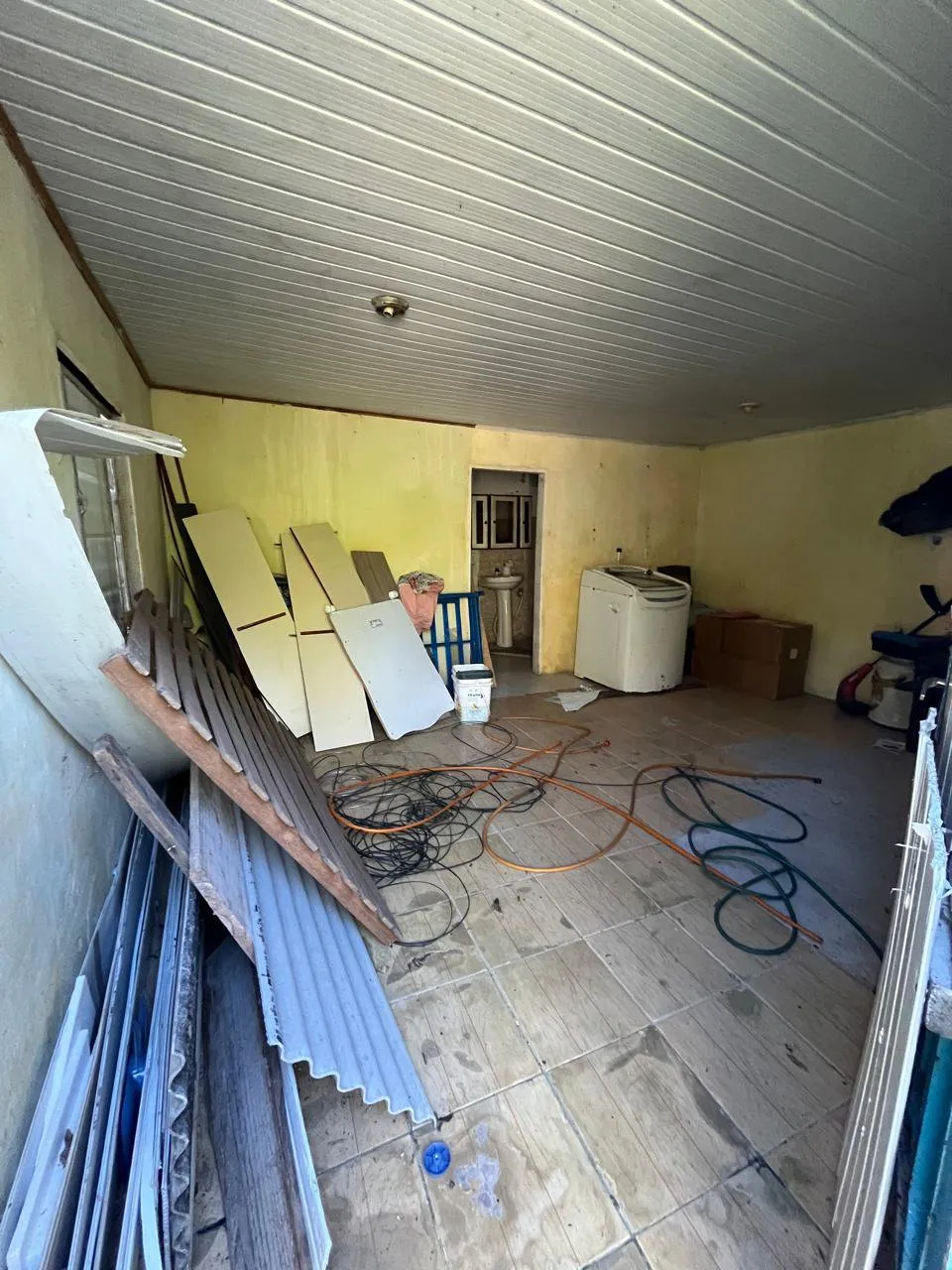 Imagem Casa com Amplo Pátio na Santo Onofre