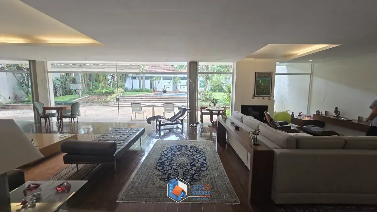 Imagem Sobrado para venda em Santo Amaro com 4 quartos, sendo 4 suítes, 682m²