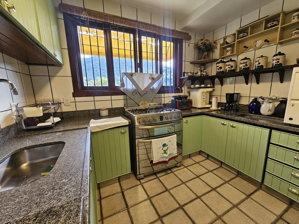 Imagem Casa em Condomínio para Venda em Teresópolis / RJ no bairro Carlos Guinle