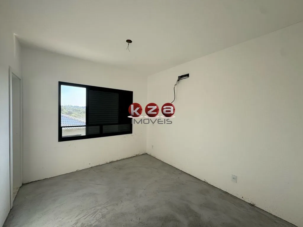 Imagem Casa para Venda em Valinhos-SP, Condomínio Villa Spadaccia: 3 Quartos, 1 Suíte, 2 Salas, 2 Banheiros, 2 Vagas, 121m².
