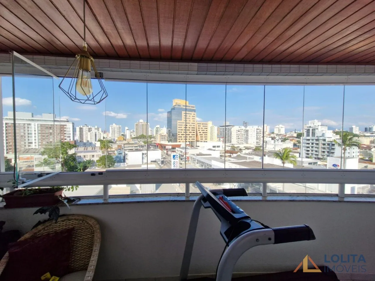 Imagem APARTAMENTO À VENDA NO ESTREITO, À 500M DA BEIRA MAR CONTINENTAL, FLORIANÓPOLIS/SC