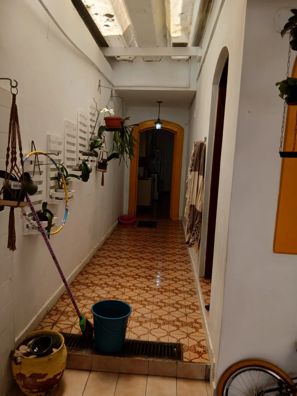 Imagem VENDO LINDO SOBRADO NO BAIRRO JARDIM DAS CAMÉLIAS!