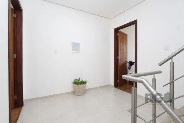 Imagem Casa para Venda - 180m², 3 dormitórios, sendo 3 suites, 3 vagas - Hípica