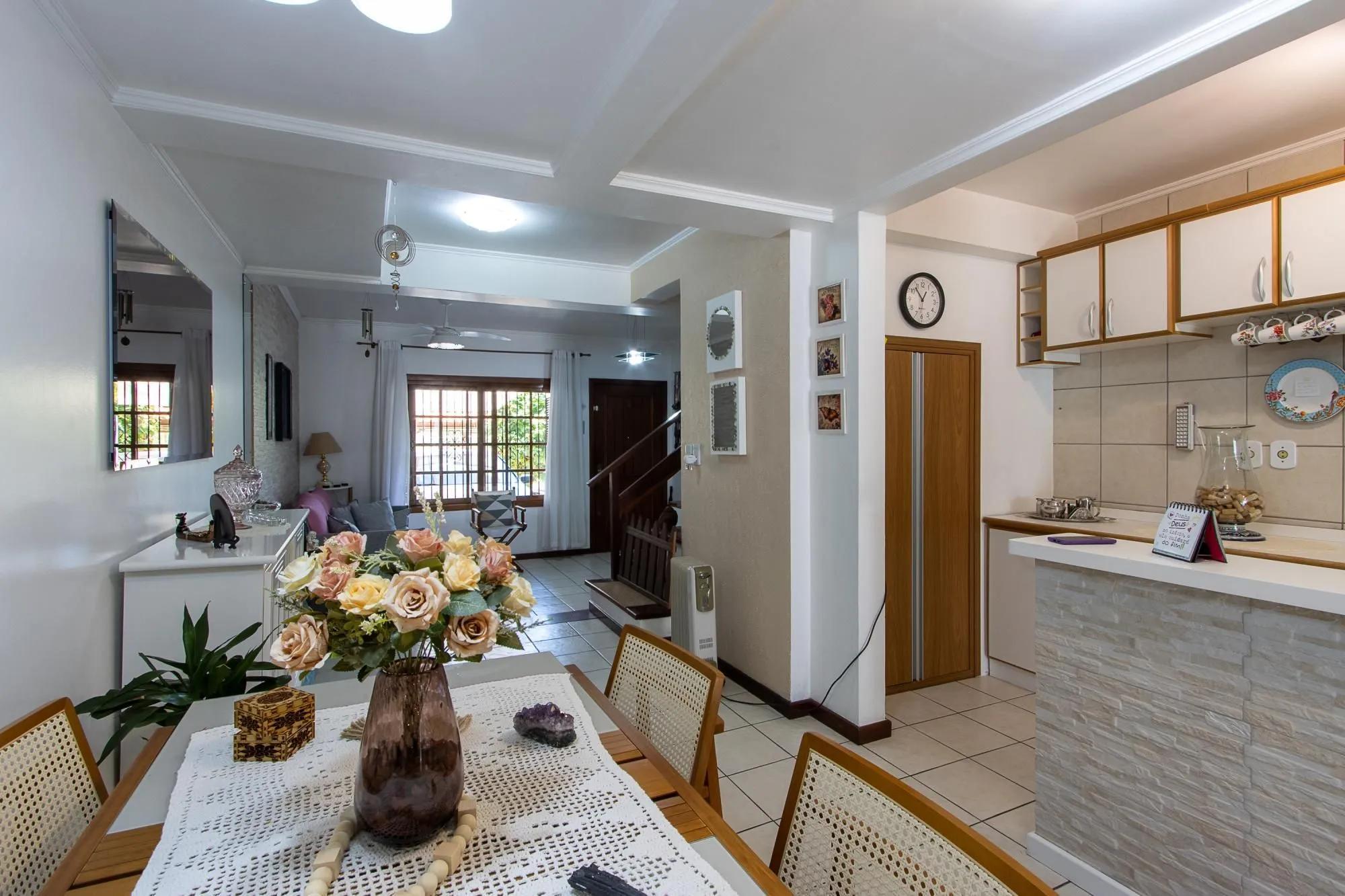 Imagem Casa para Venda - 110.14m², 2 dormitórios, sendo 1 suites, 2 vagas - Hípica