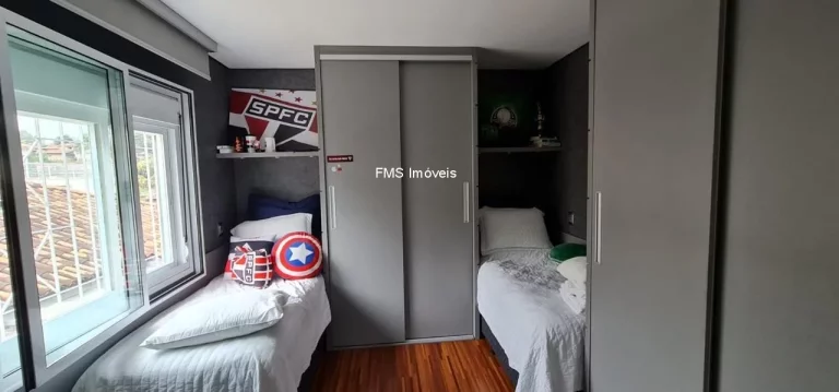 Imagem Casa em condomínio no Morumbi, São Paulo-SP: 4 quartos, 3 salas, 6 banheiros, 4 vagas e 340m² de área. Agende sua visita agora!