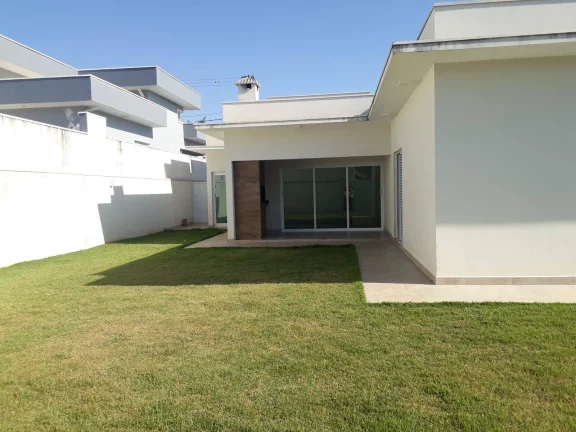 Imagem casa térrea dentro de condomínio