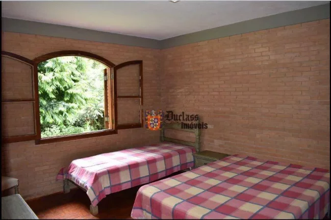 Imagem Chácara com 3 dormitórios à venda, 1500 m² por R$ 930.000,00 - Alto da Boa Vista - Campos do Jordão/SP