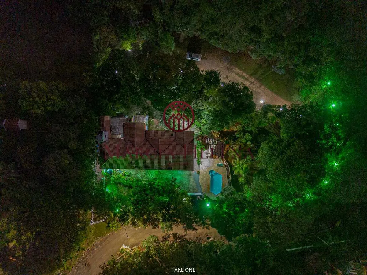 Imagem Casa de condomínio à venda, no Parque Valinhos em Valinhos, Parque Valinhos, com 4 quartos, 485m2
