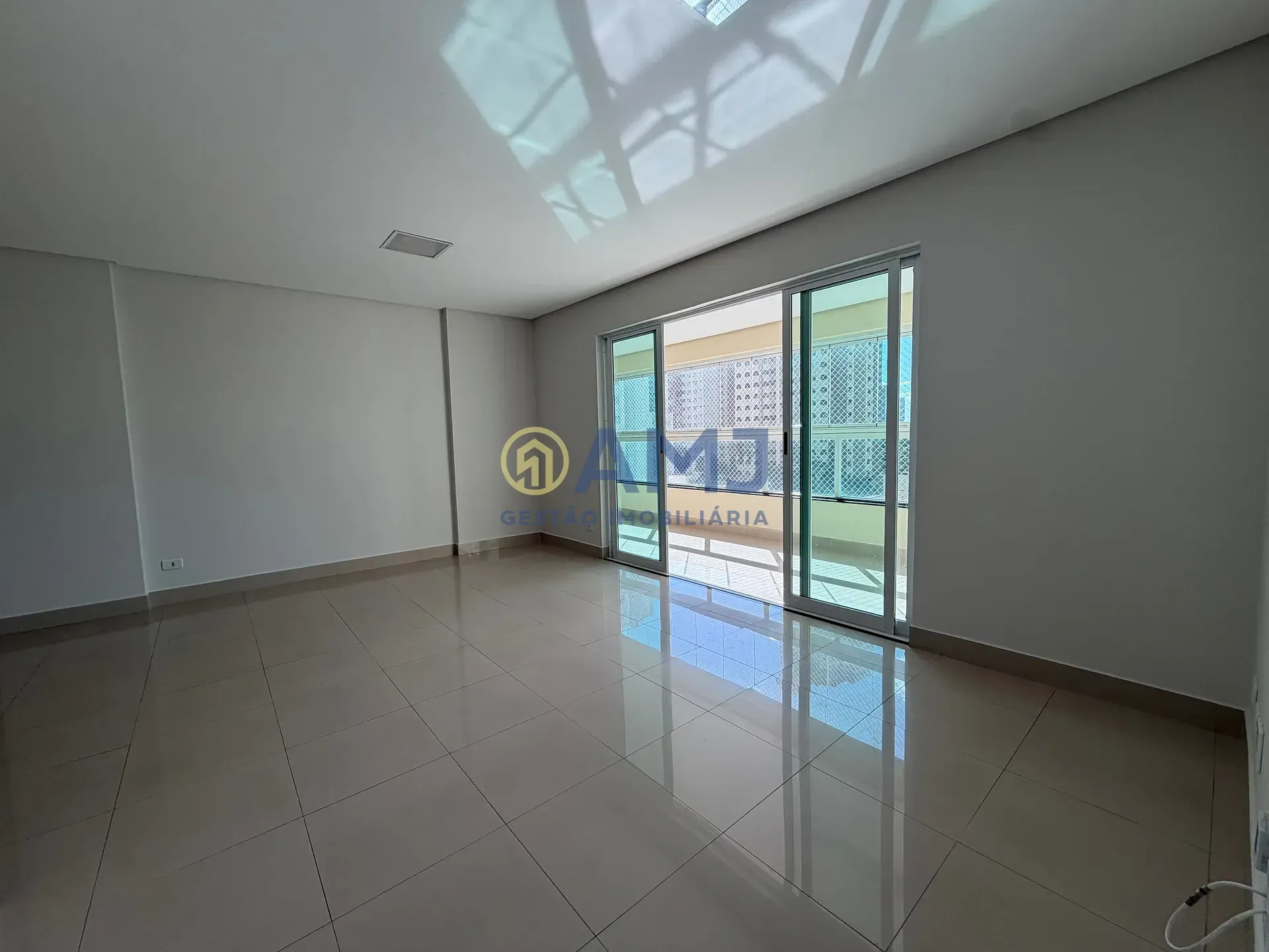 Imagem Apartamento à Venda - 3 Suítes no Setor Pedro Ludovico | Res. Flores do Parque