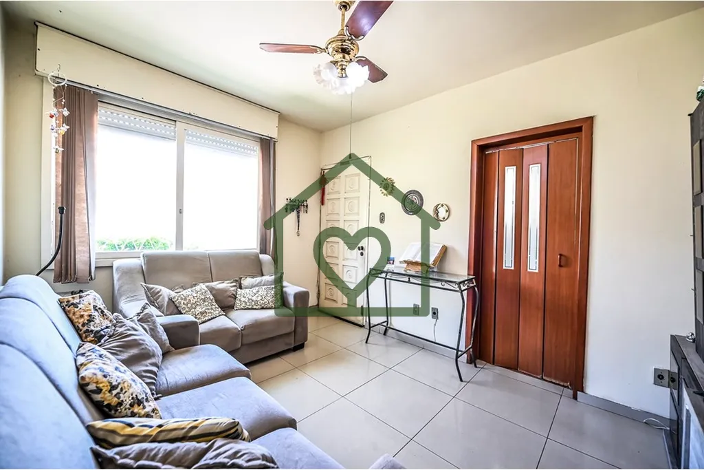 Imagem Prepare-se para se apaixonar por esta encantadora casa de condomínio, localizada no charmoso bairro...