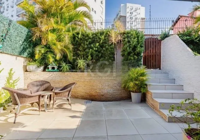 Imagem CASA DE CONDOMÍNIO, 3 DORMITÓRIOS, SUÍTE, NO BAIRRO JARDIM SABARÁ, PORTO ALEGRE/RS