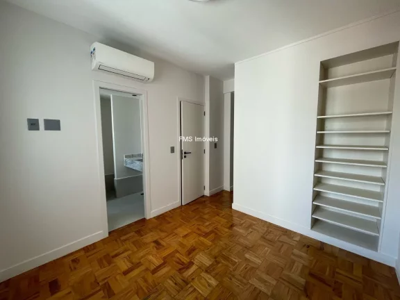 Imagem Excelente oportunidade: Apartamento de luxo com 3 suítes na Vila Nova Conceição, São Paulo-SP - 94m², 4 banheiros e vaga de garagem!